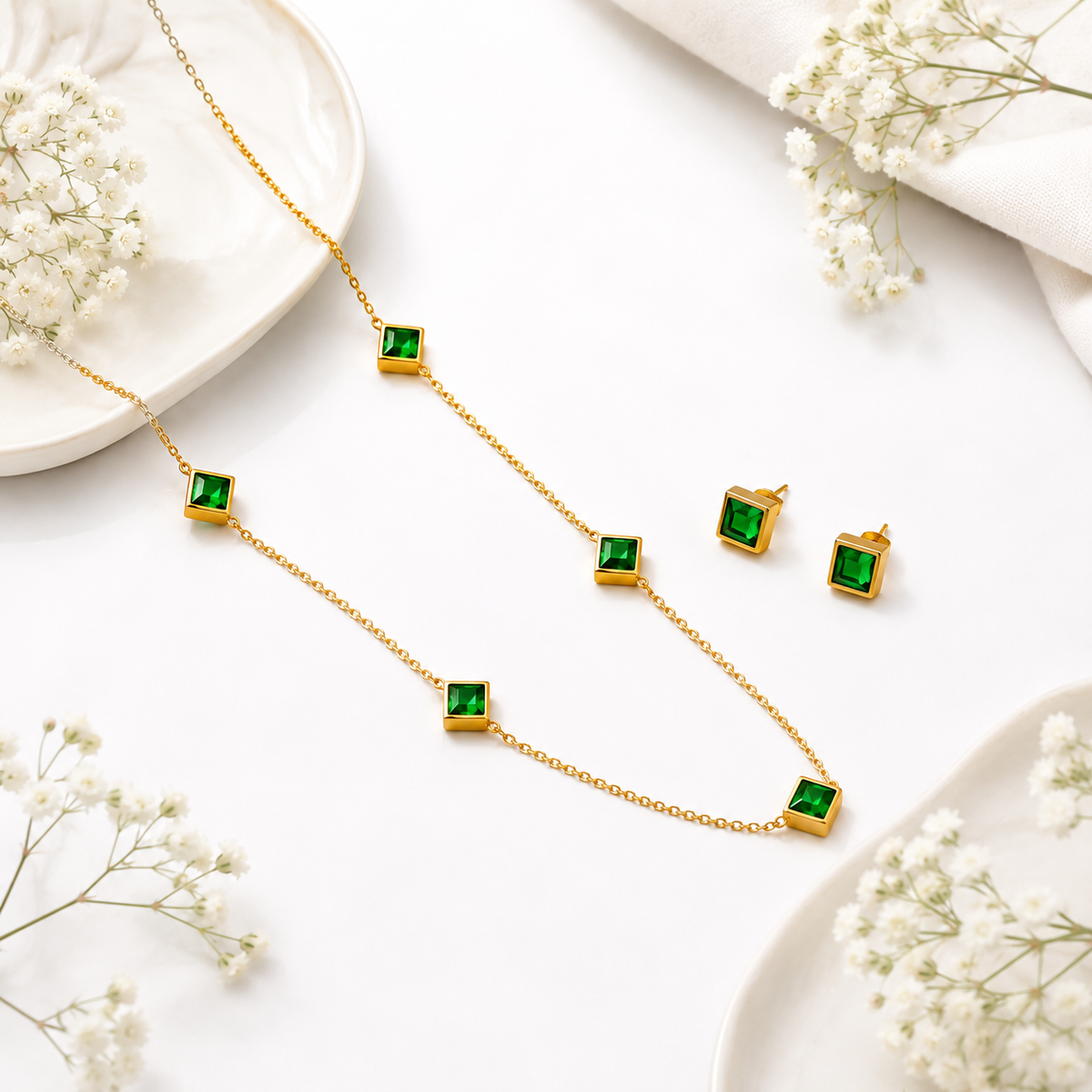 Anti-tarnish Harmony Emerald Necklace