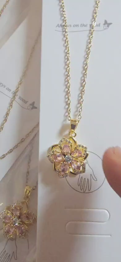 Anti-tarnish Rotatable Zircon Flower Fidget Necklace