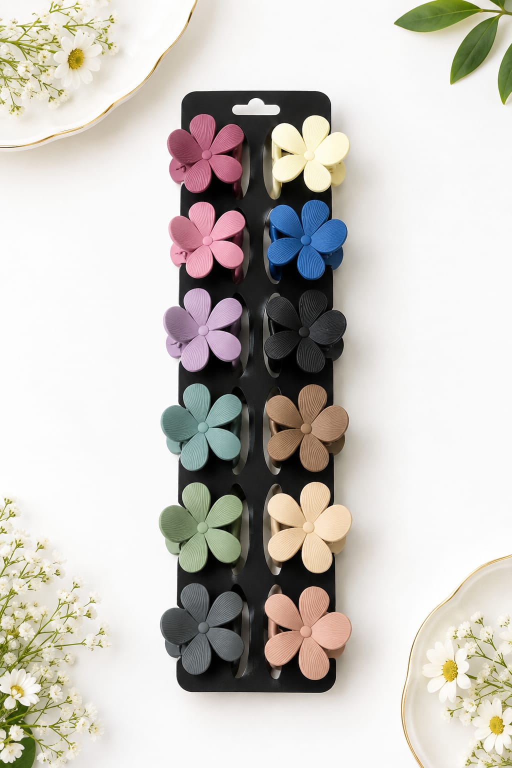 Korean Style Daisy Matte Claw Clips - Medium
