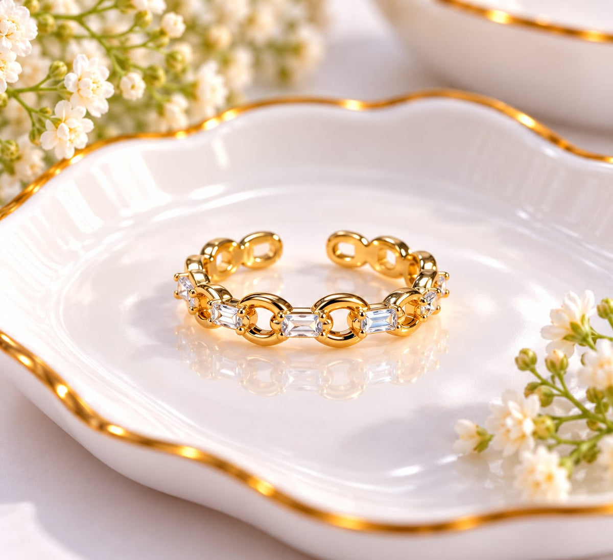 Gold-Plated Interlinked Loop Open-Band Adjustable Ring