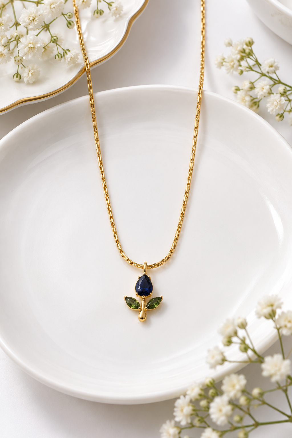 Anti-Tarnish Gold Plated Tulip Flower Necklace